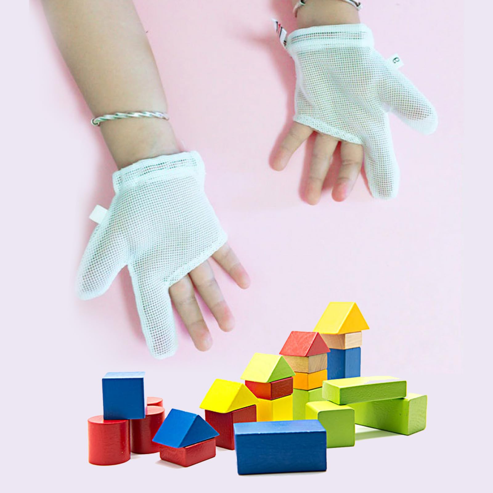 UOMIO blue M guard for an active child, adjustable for comfort