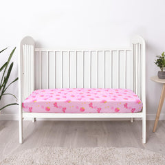 UOMNY Unisex crib sheet design suitable for boys and girls in any nursery.