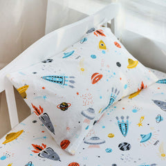 UOMNY wash-care-pillowcase guidance image demonstrates gentle laundering.