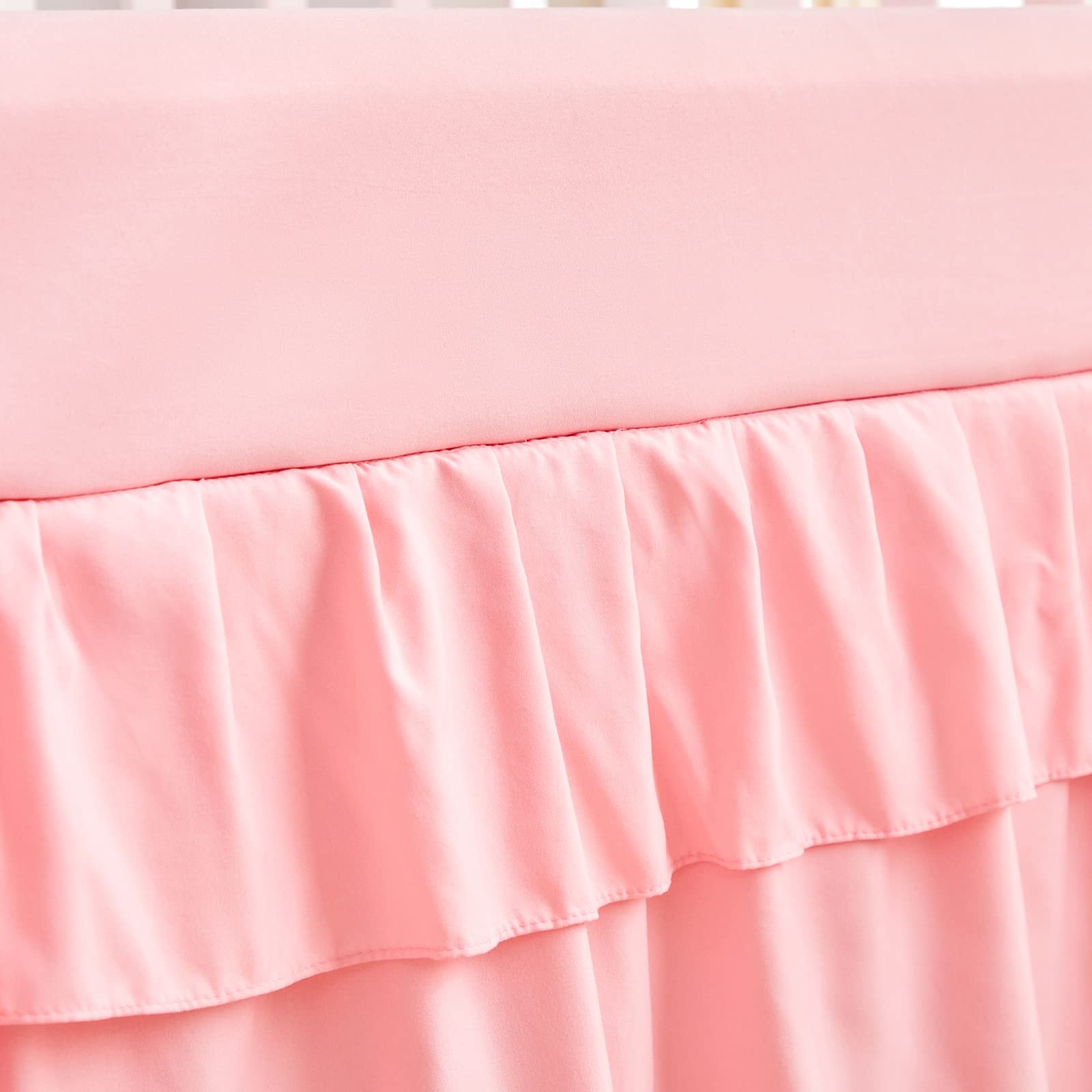 UOZZI Bedding 3-piece set provides complete crib ensemble