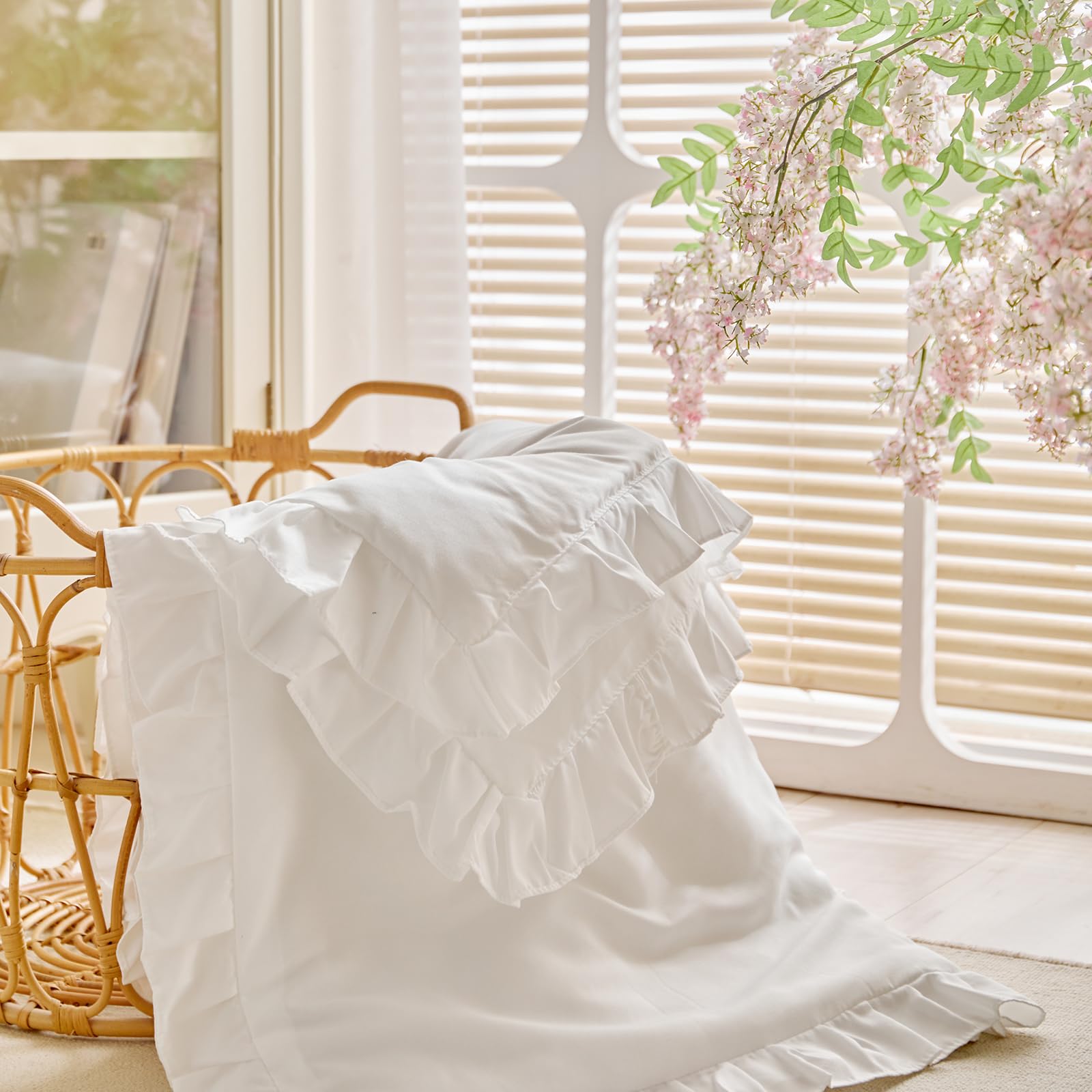 UOZZI BEDDING soft microfiber outer surface for gentle skin contact