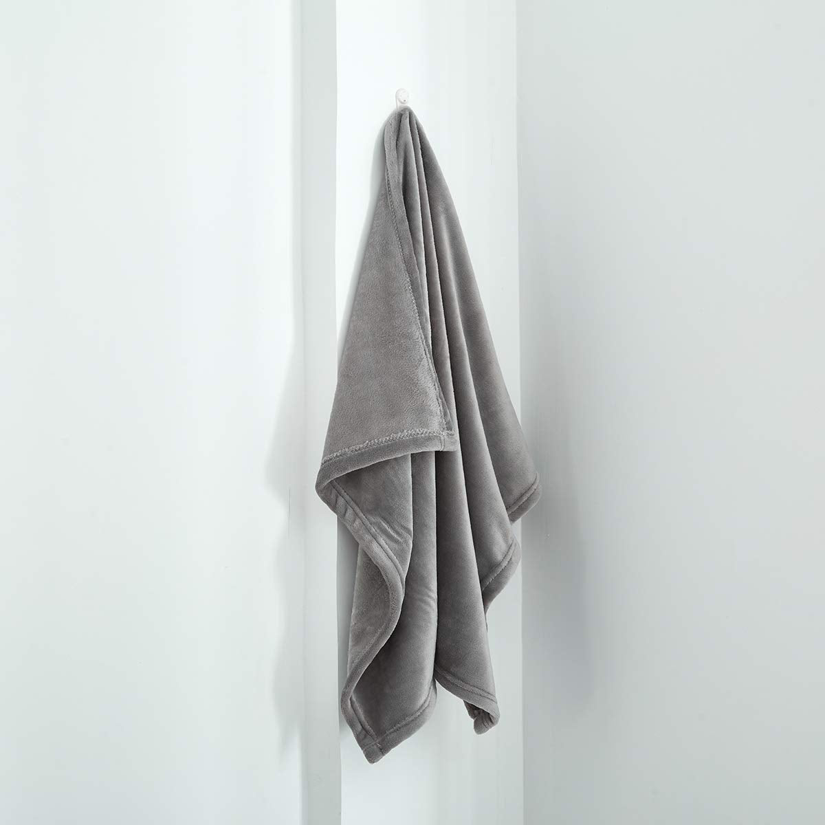 UOZZI BEDDING car seat-ready blanket for on-the-go warmth