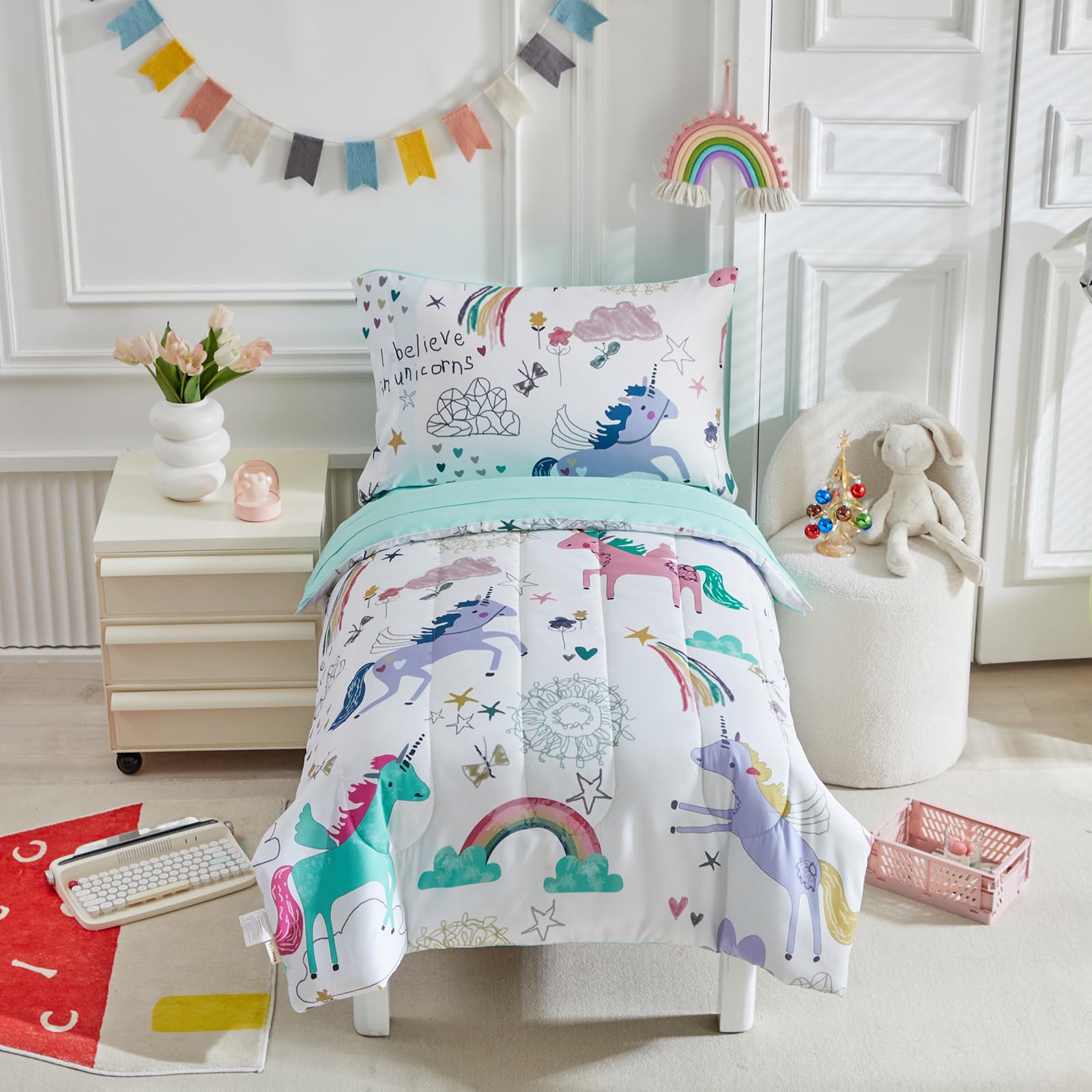 UOZZI Bedding flat sheet 45x60 inches on crisp white base