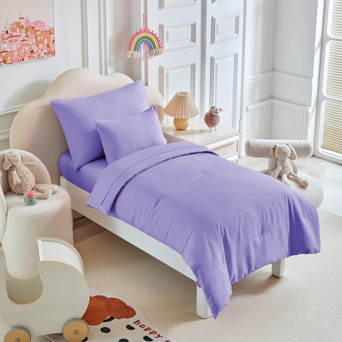 UOZZI Bedding toddler set reversible comforter offers cozy warmth for bedtime.