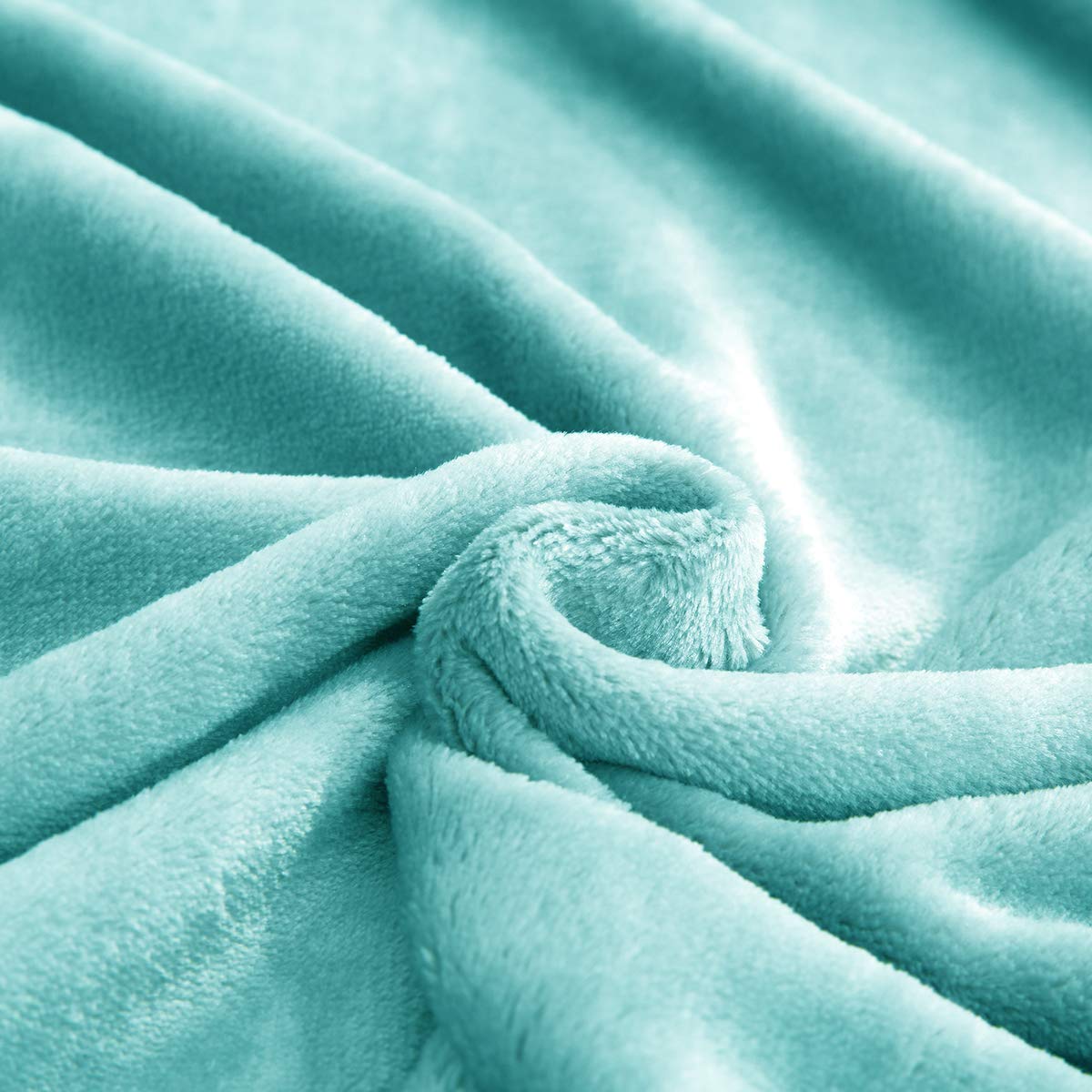 UOZZI Bedding travel-friendly blanket folds compactly for bags