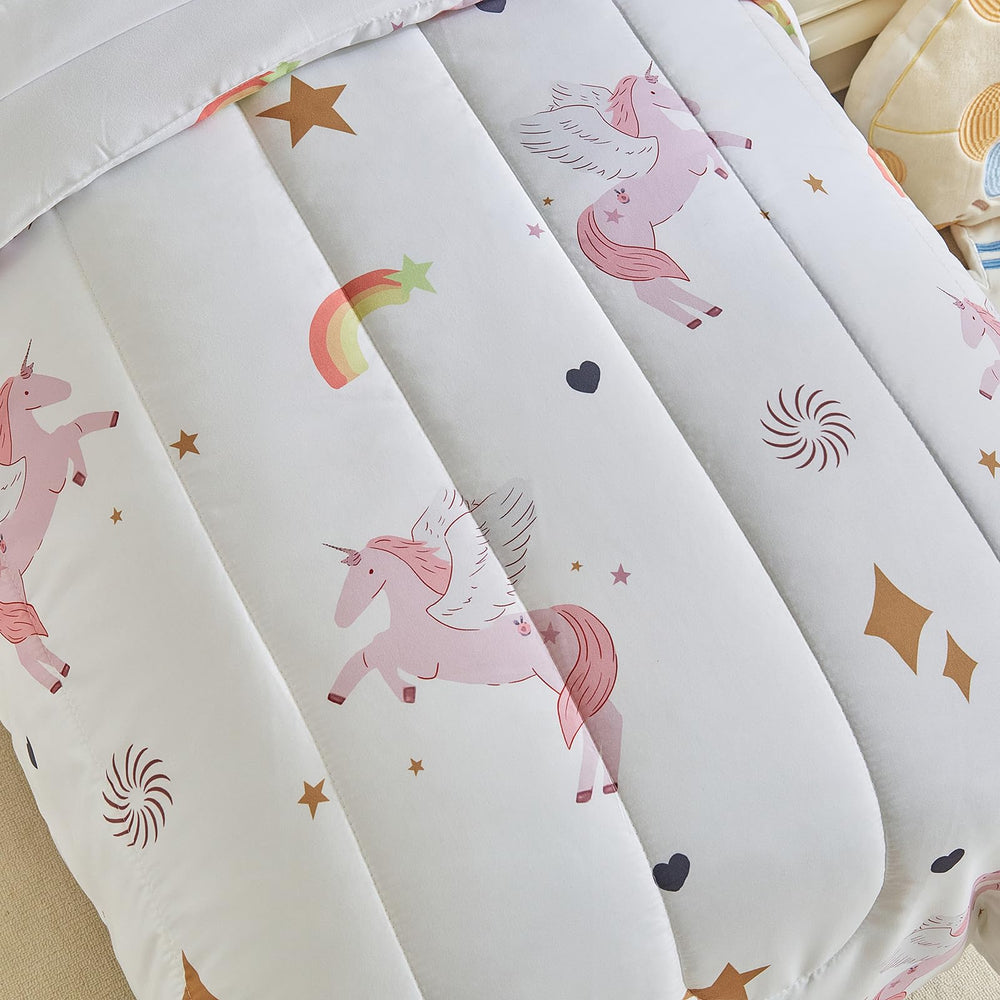 UOZZI BEDDING unicorn tassel detail adds texture to bedtime décor