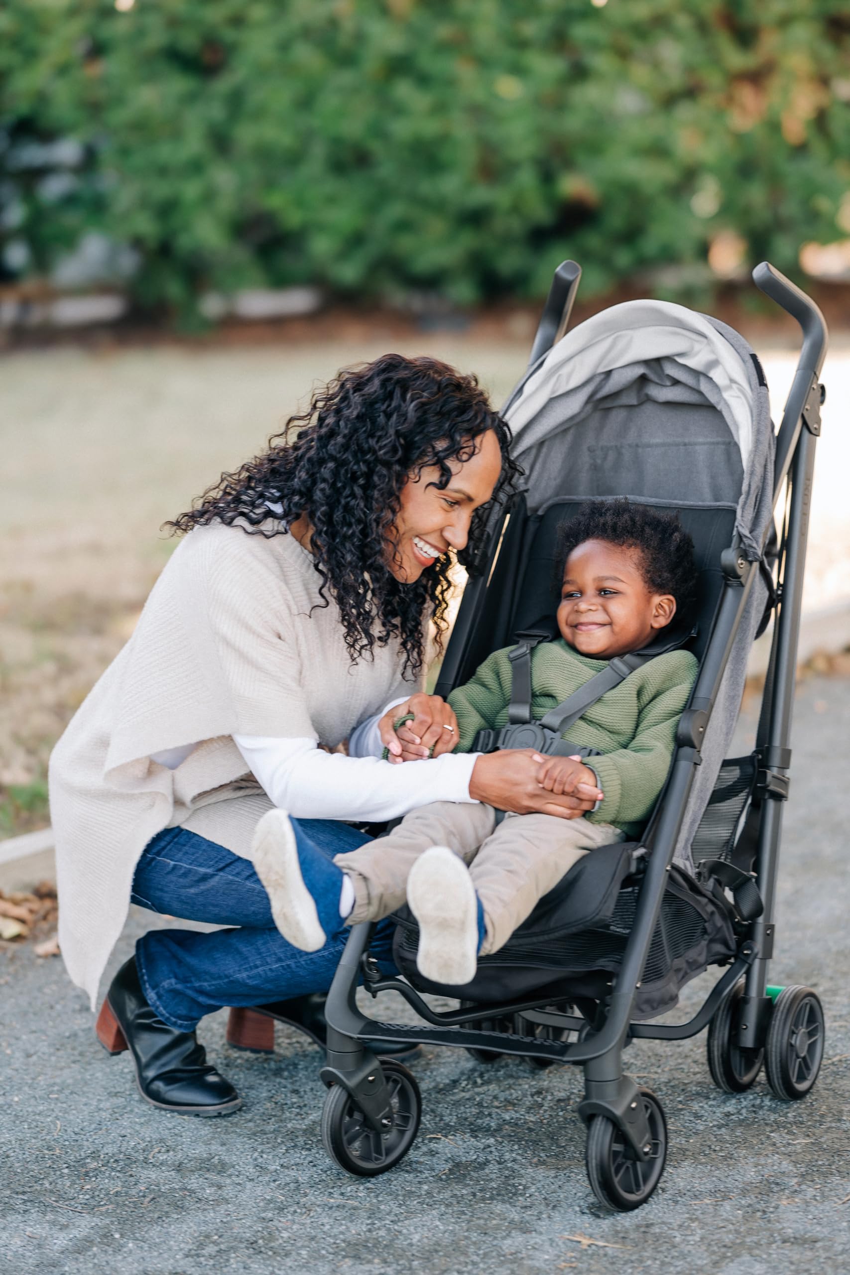 UPPAbaby travel bag durable-fabrics closeup protecting stroller.