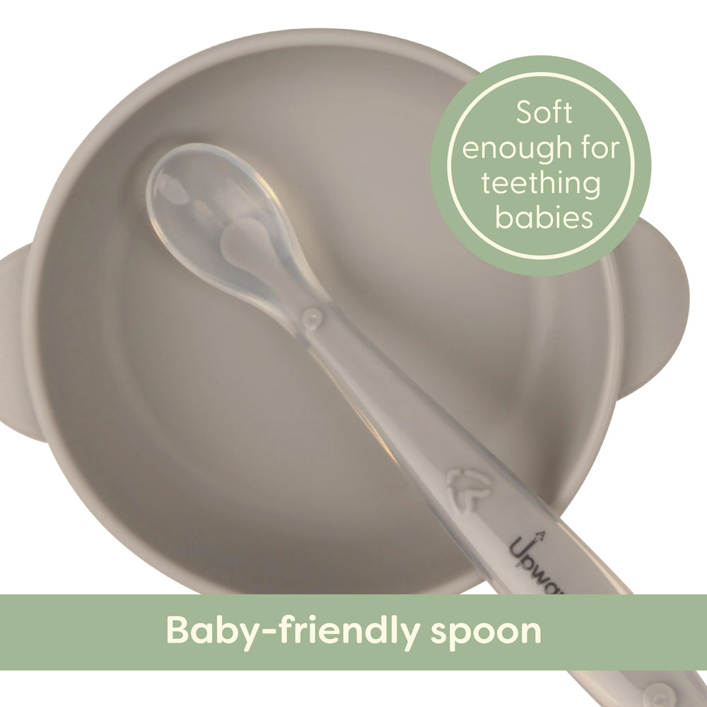 Gift-ready silicone bowls set for new parents.
