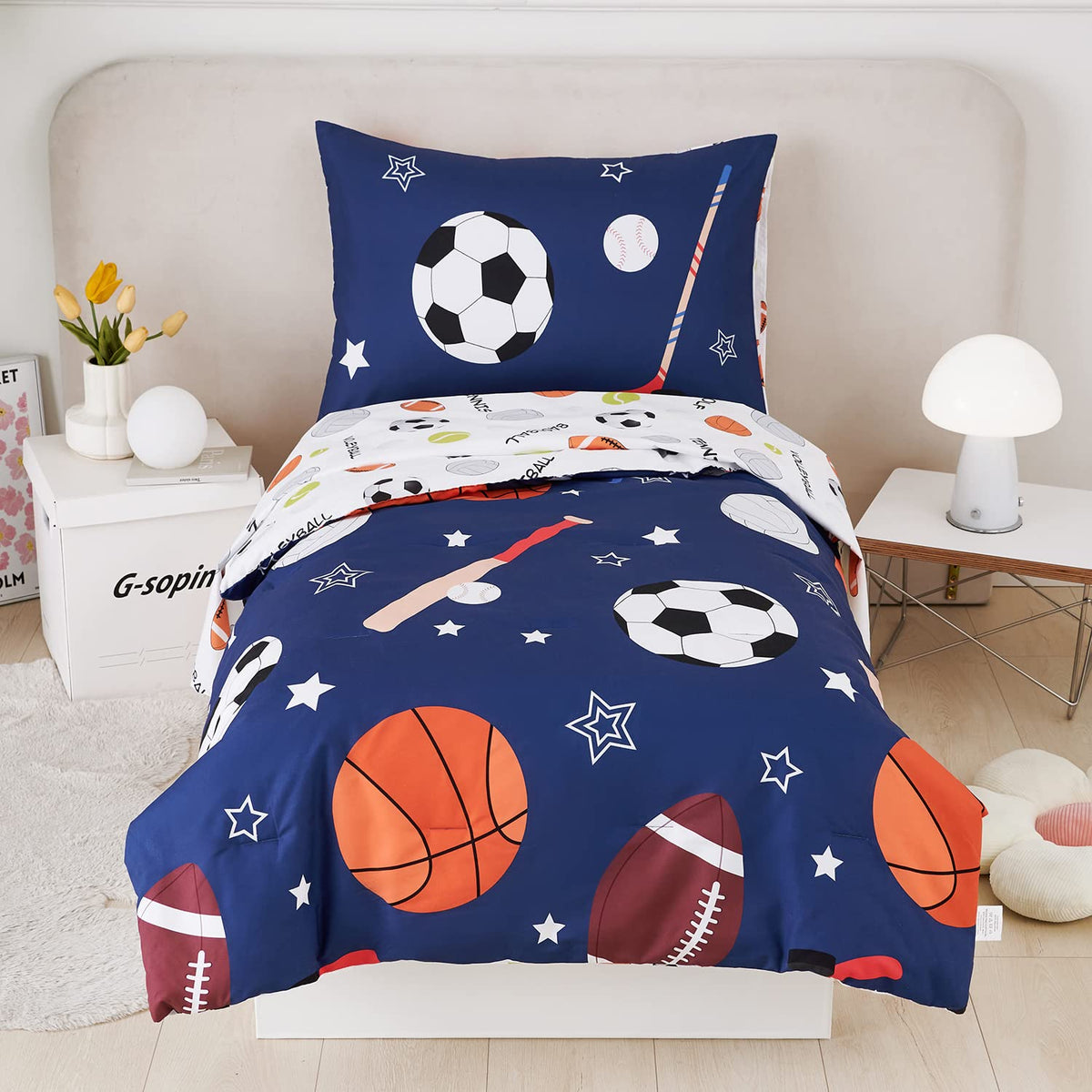 URBONUR comforter with baseball pattern on navy for toddler bedtime warmth