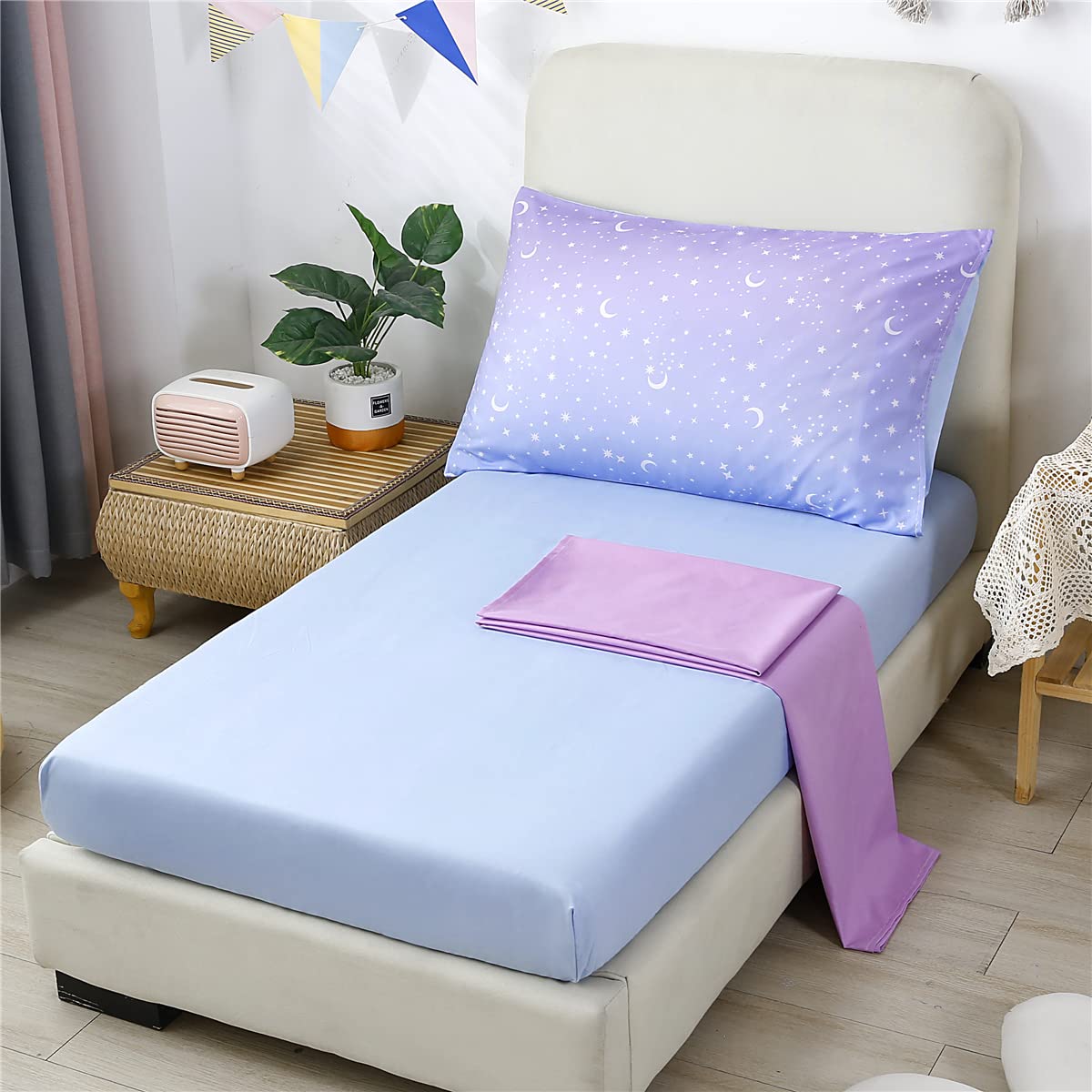 URBONUR glitter stars design detail, playful pattern inspiring bedtime stories