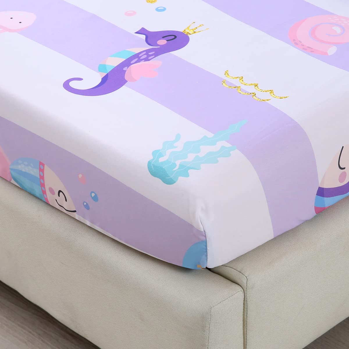 URBONUR mermaid reversible pillowcase pattern offers two looks for bedtime variety.