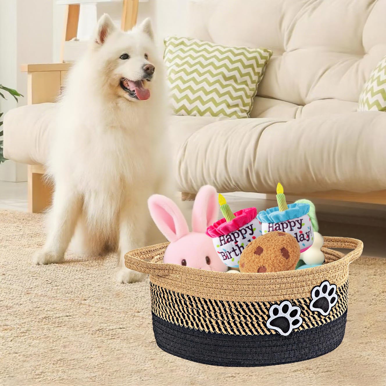 Ushang Pet fits bedside and nursery setups for tidy spaces.