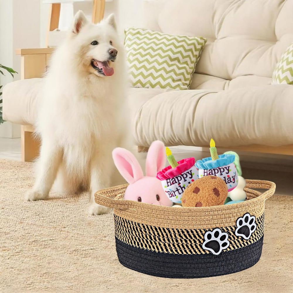 Ushang Pet fits bedside and nursery setups for tidy spaces.