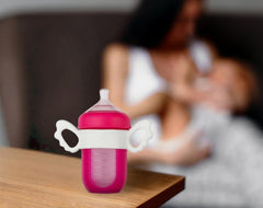 UWSTE BPA-free silicone bottle handle durable and easy to clean.
