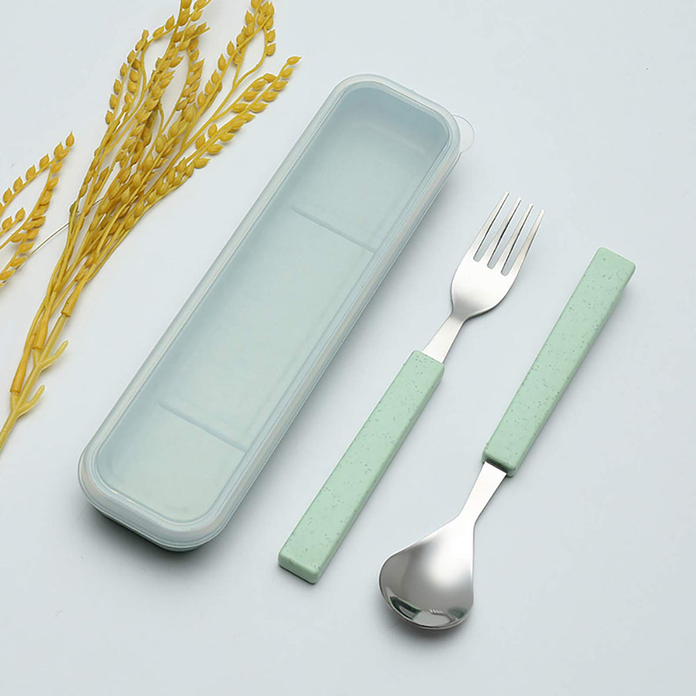 VANRA travel case with flatware ready for daily meals and travel