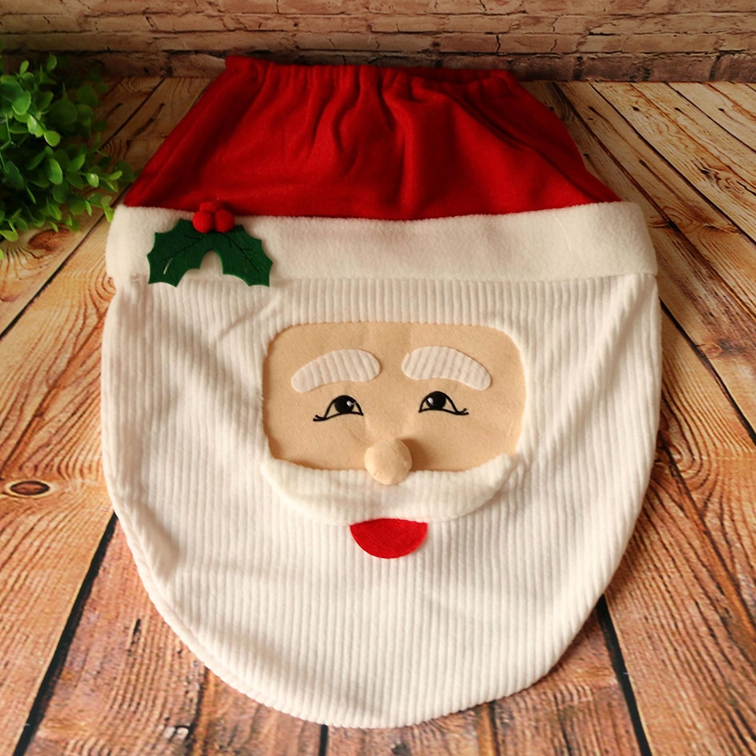 VANTATY Santa smile face toilet seat cover adds festive charm to your bathroom.
