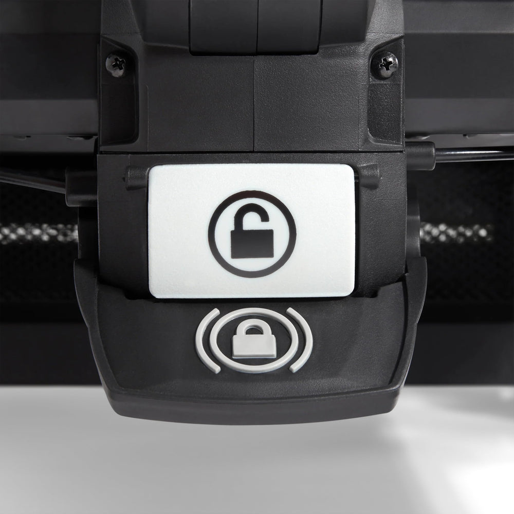 Veer Cruiser XL onboard storage with drink tray and cup holders.