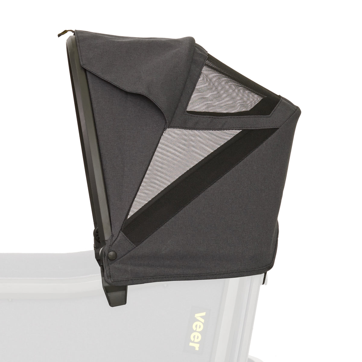 Veer retractable canopy clipped to the front seat provides shade and quick coverage.