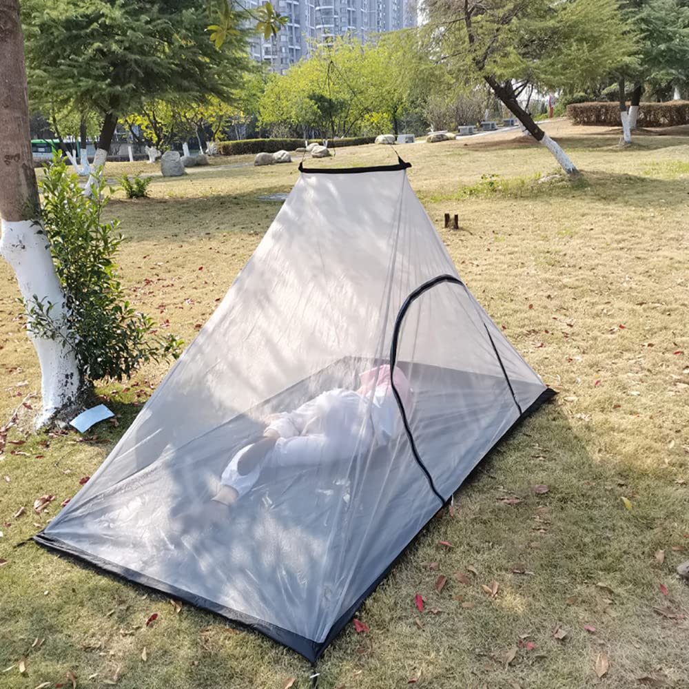 Vilemoon waterproof bottom protects against rain and moisture on camping nets