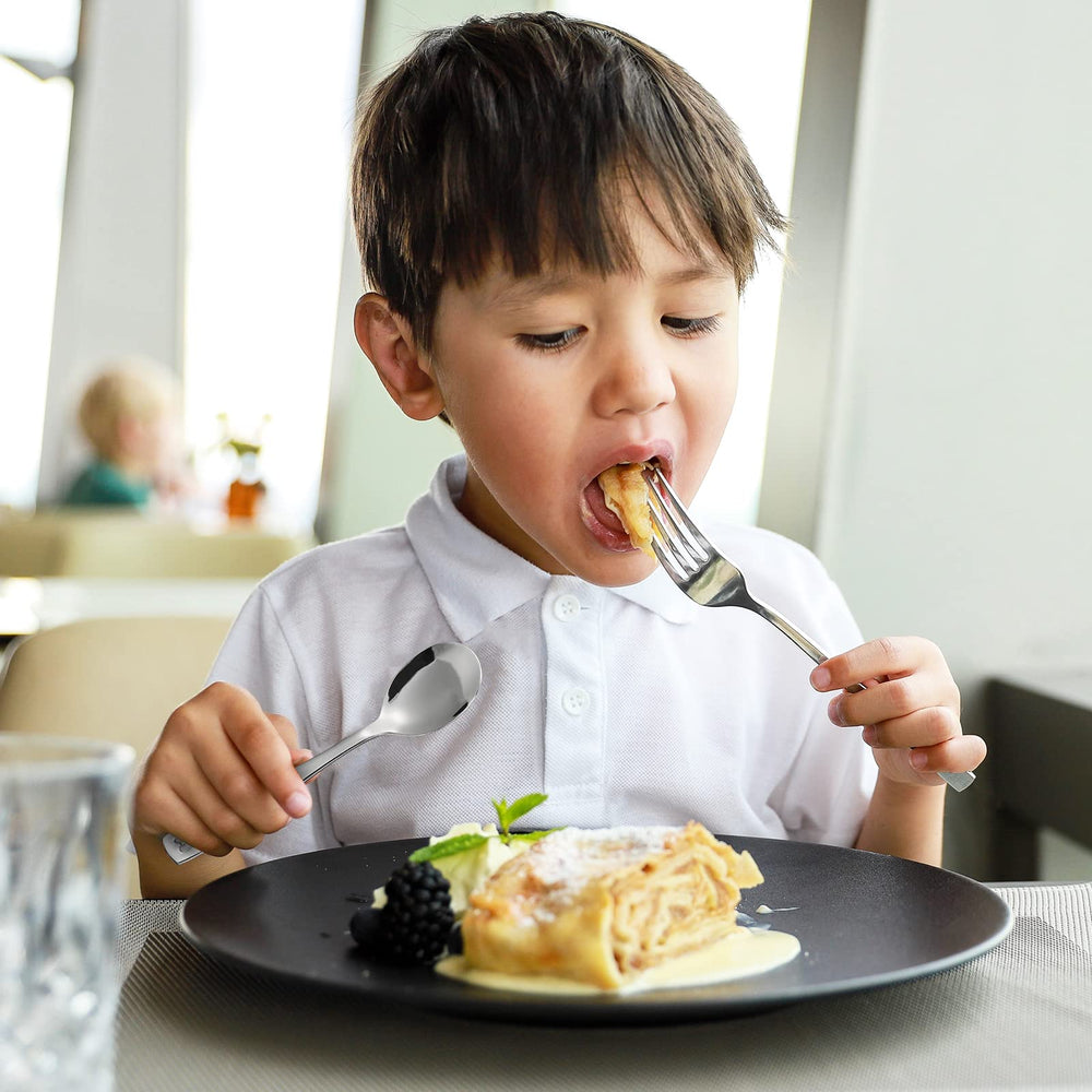 VITEVER animal-motif embossed ends add playful mealtime charm