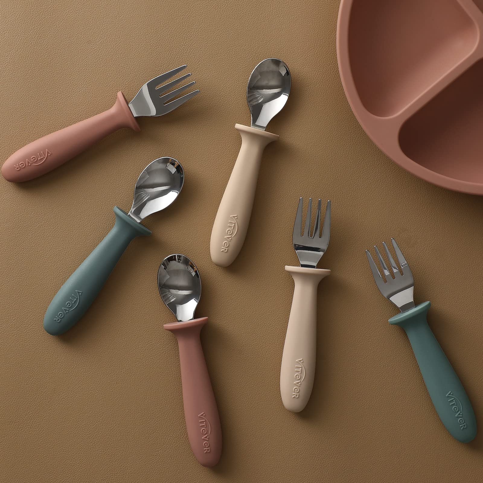 VITEVER mint fork supports easy maneuvering for early eaters