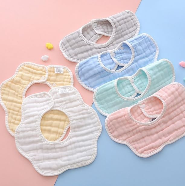 VIVANA floral-print bib elevates everyday baby outfits.