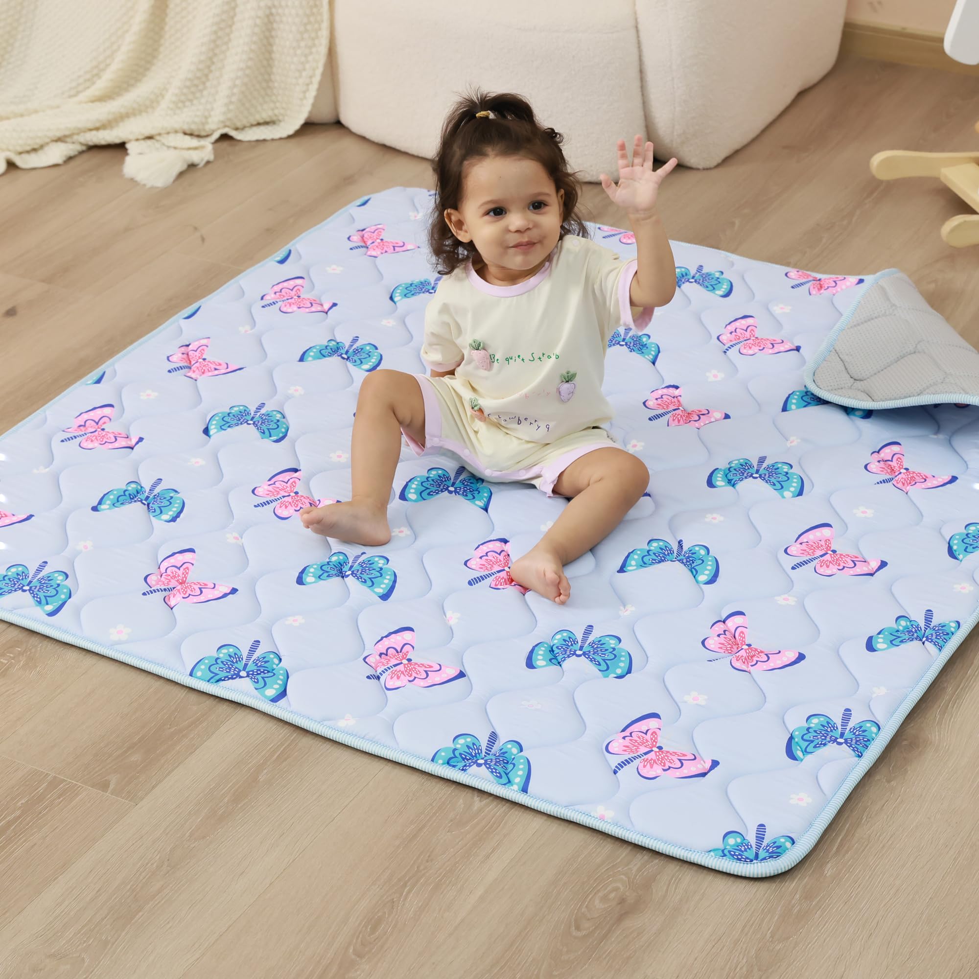 Viviland Baby Play Mat purple butterfly design adds visual appeal