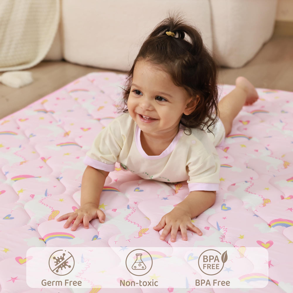 Viviland play mat suitable for family activities and picnics.