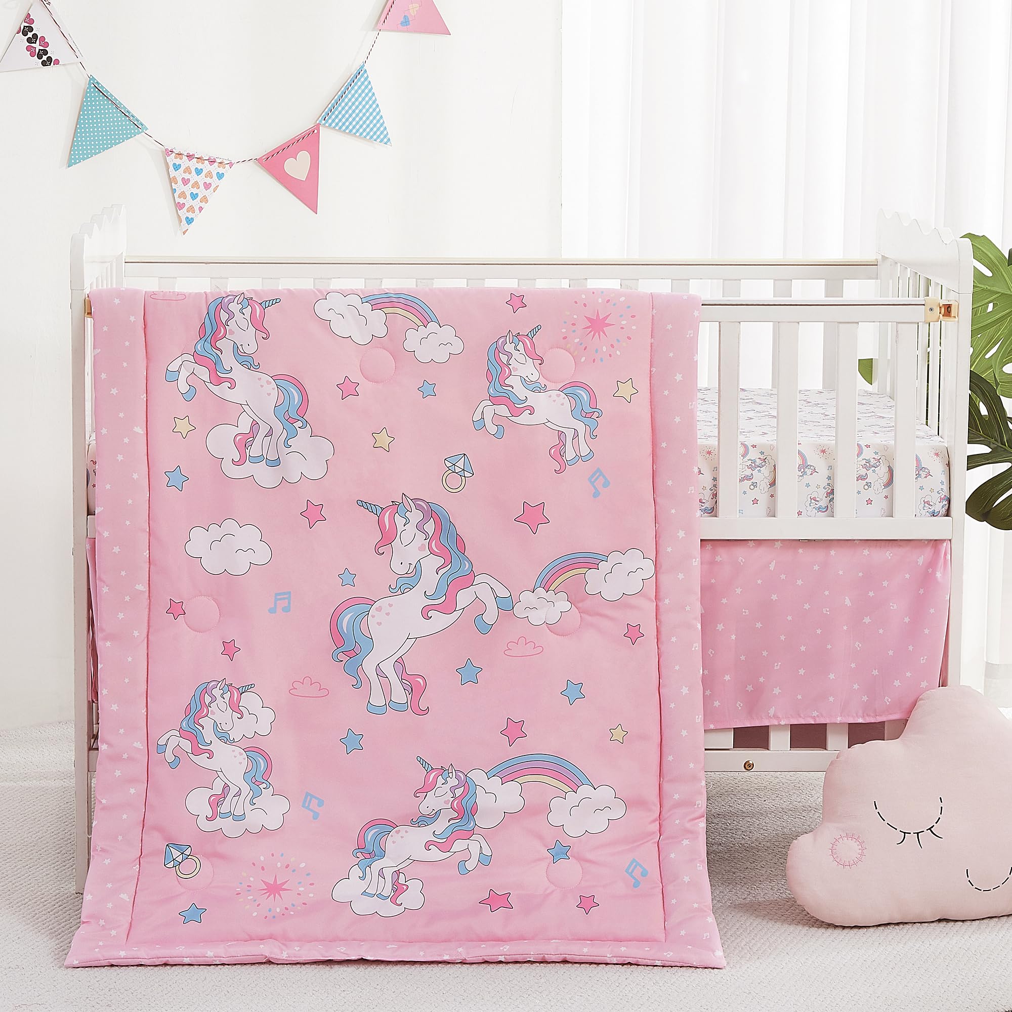 Viviland Unicorn bedding set overview image shows coordinated nursery essentials for a newborn.
