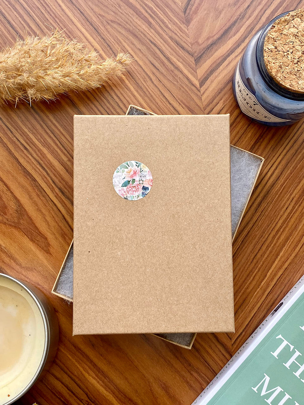VIY Personal Card minimalist necklace with interlocking circles for daily wear.