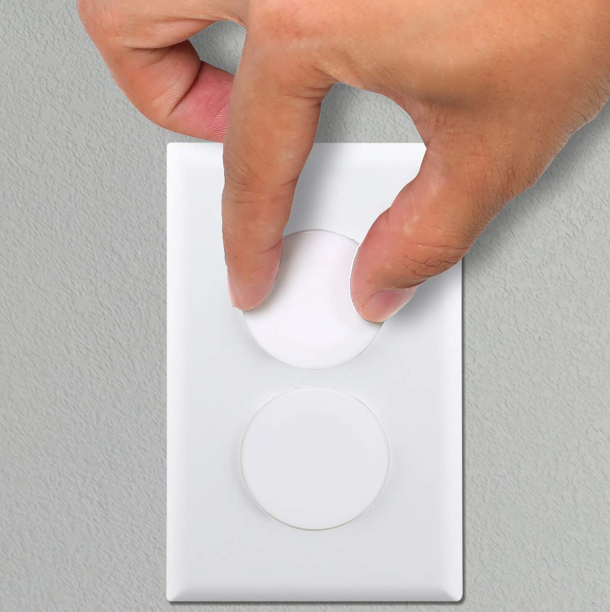 Vmaisi outlet covers protect curious kids at busy home outlets