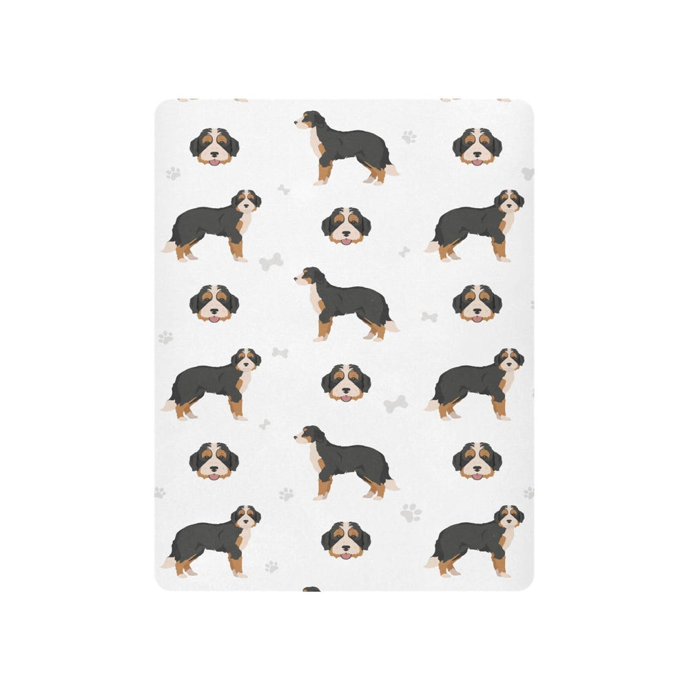 vvfelixl bernedoodle fabric close up shows soft breathable stretch blend