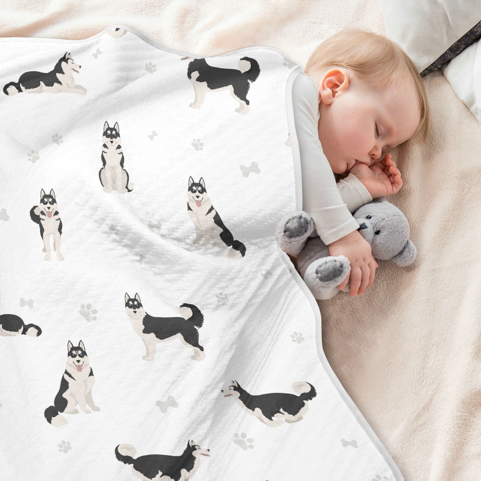 vvfelixl Husky Black blanket is easy-care and machine washable.