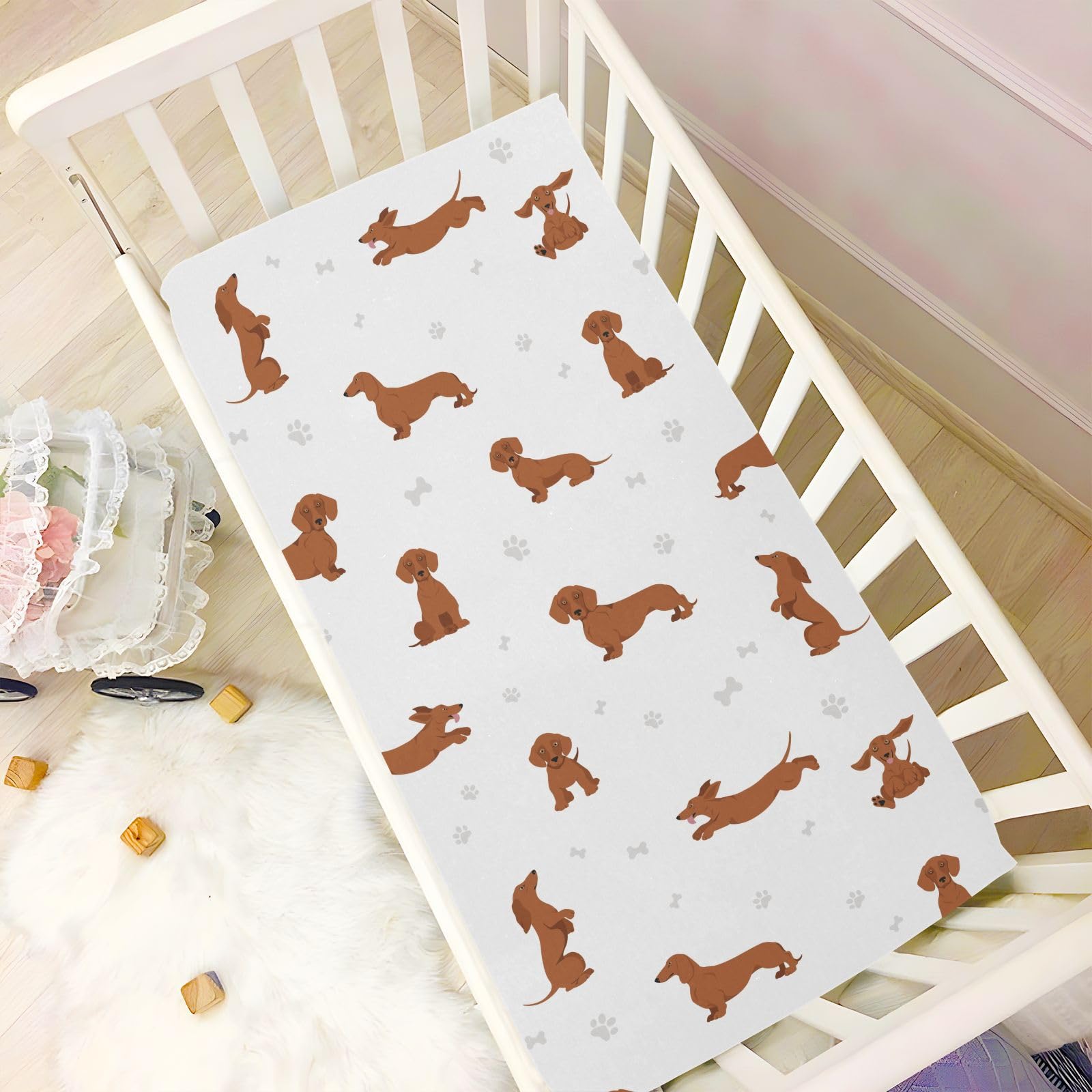 vvfelixl machine-washable sheet makes nursery cleaning easy.