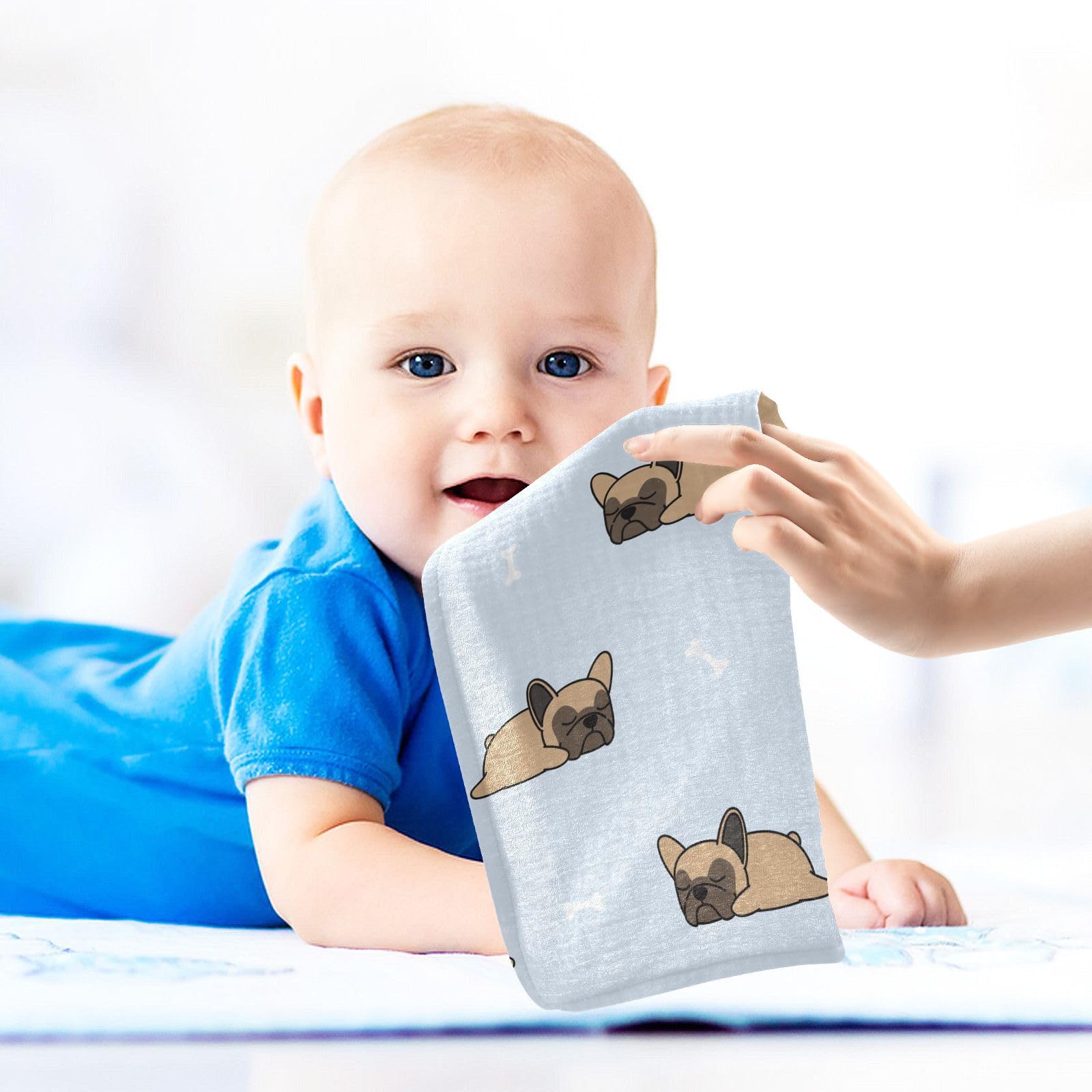 vvfelixl quick-dry muslin cloth after bath time on a vanish-baby surface.