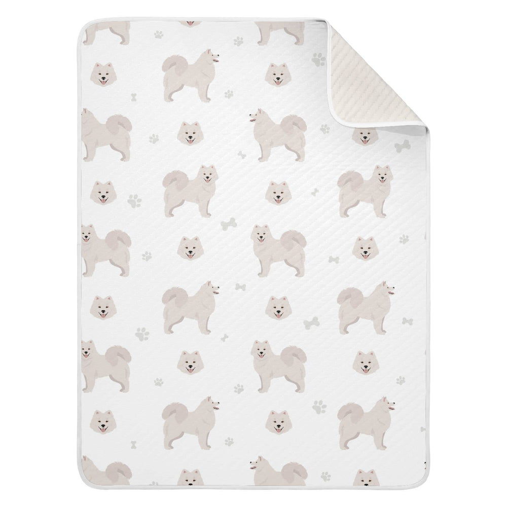 vvfelixl Samoyed dog swaddle blanket in crib offers gentle warmth for infants.