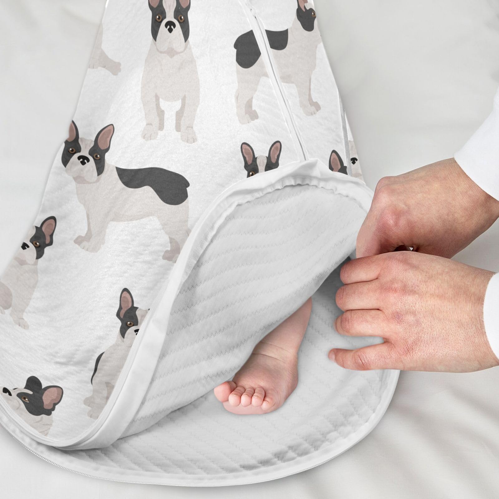 vvfelixl sleeveless design provides freedom of movement for babies.