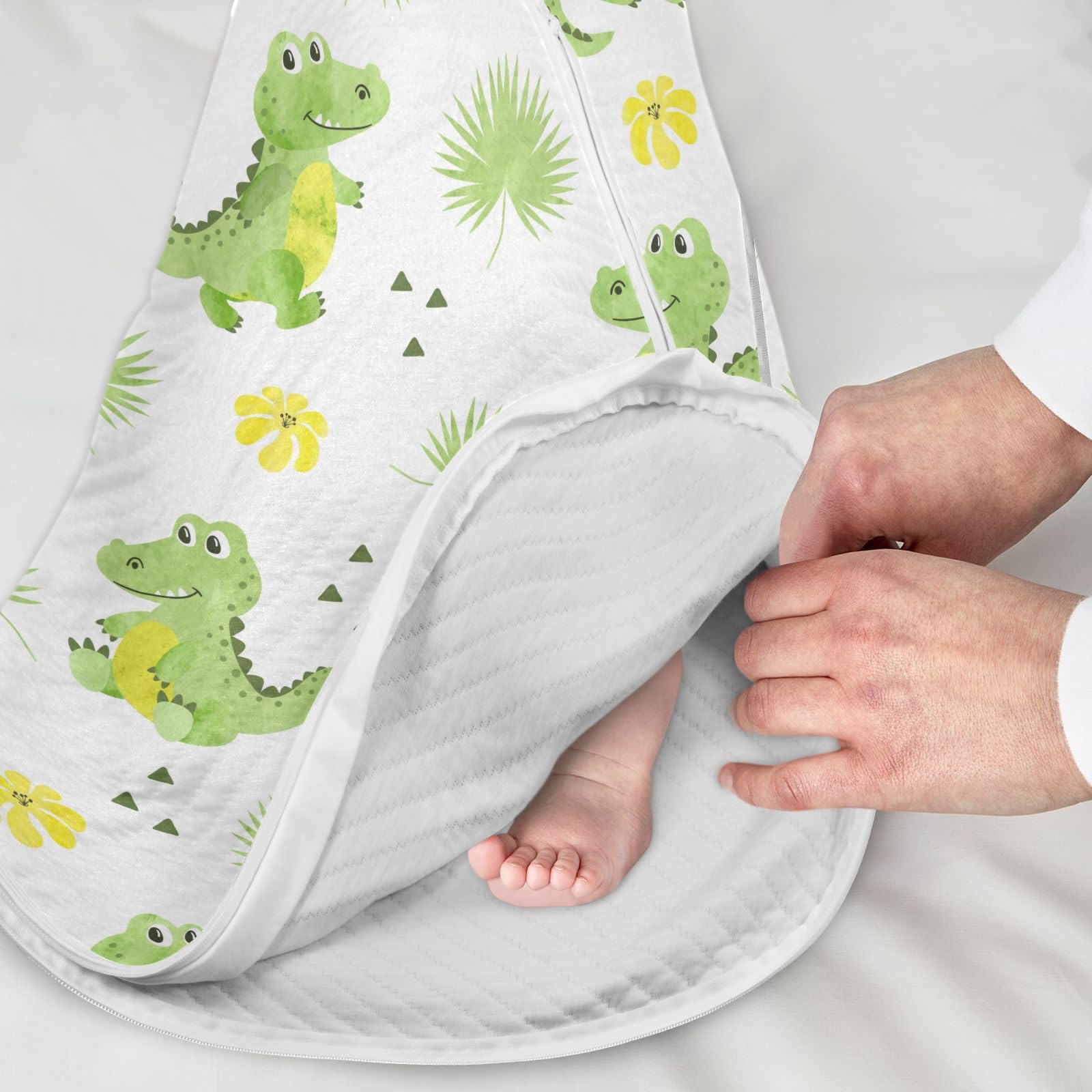 vvfelixl sleeveless design allows free arm movement during playtime