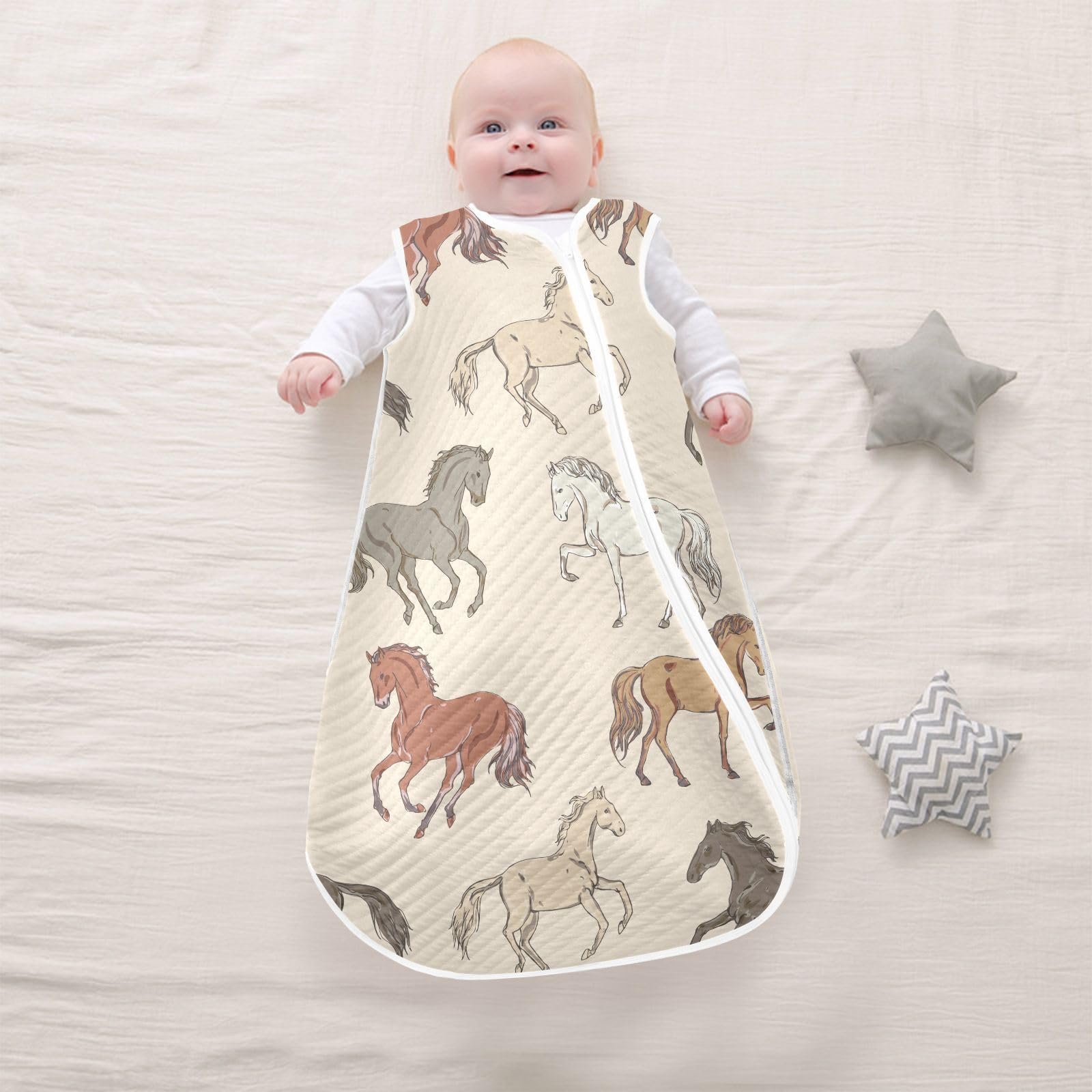 vvfelixl Walking Horse sleeping bag sleeveless design offers greater freedom of movement.