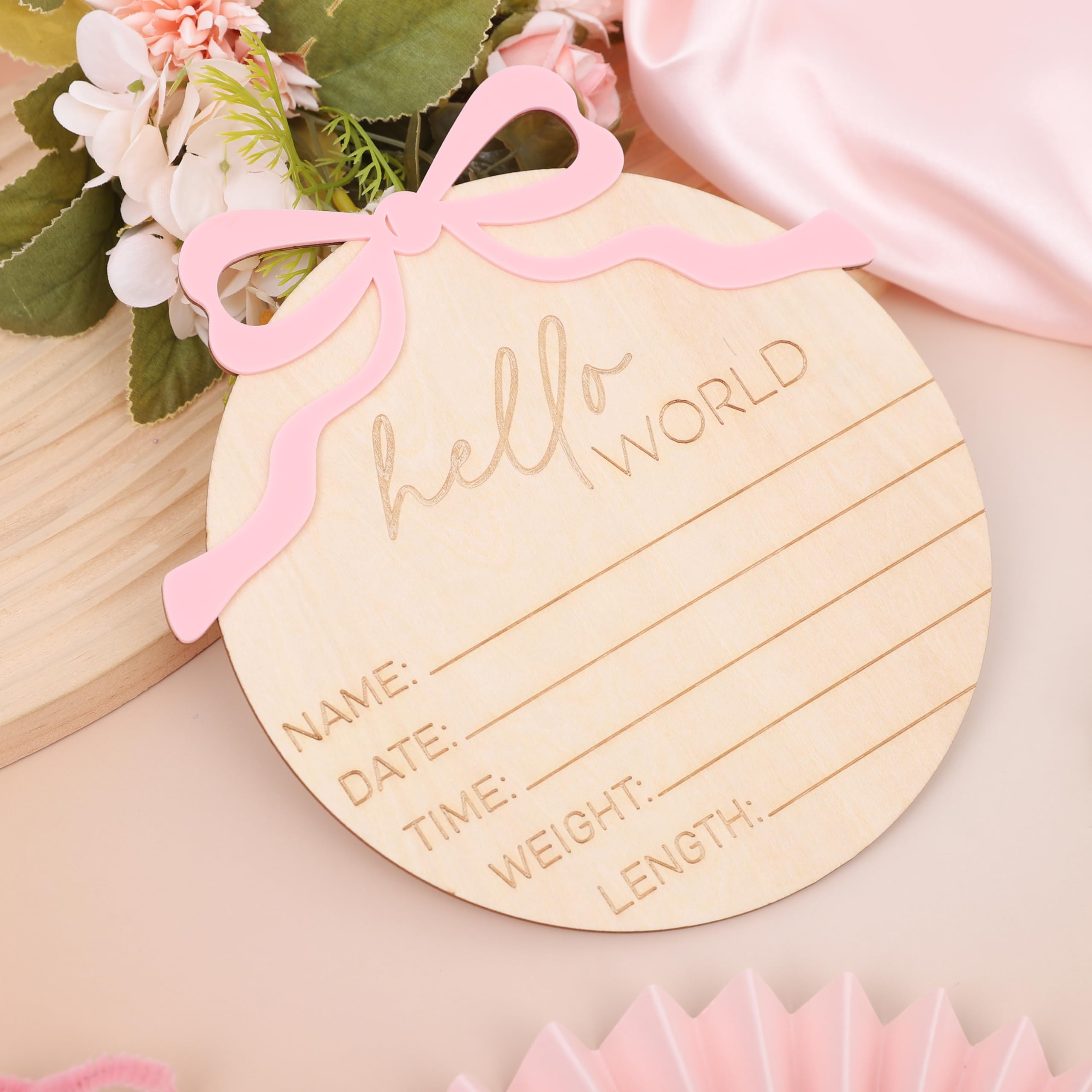WAUAO engraved baby name plaque offers a stylish keepsake