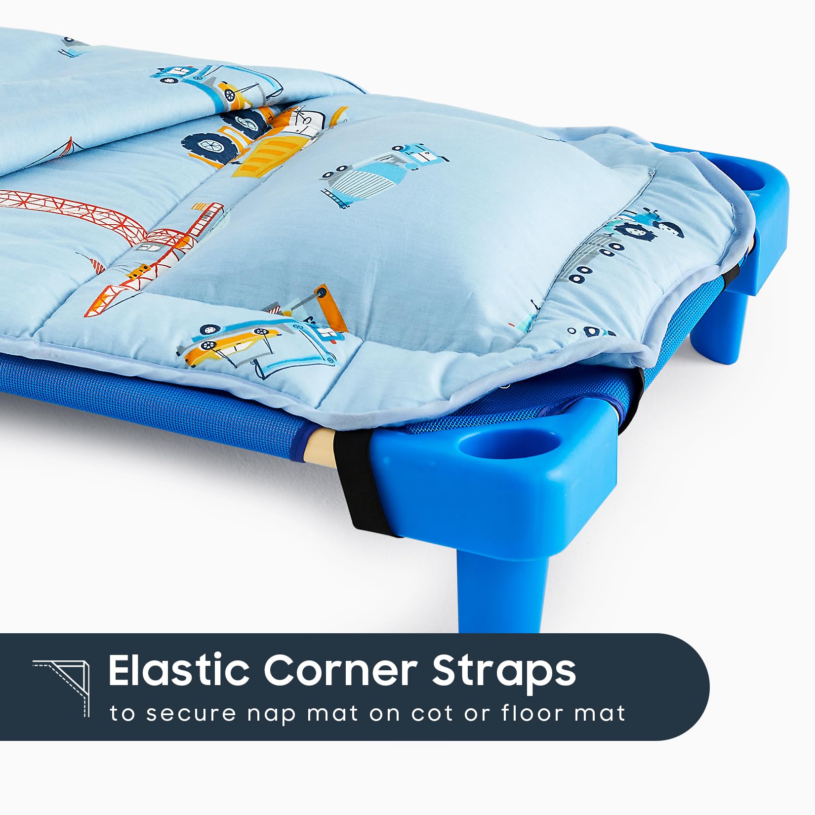 Wake In Cloud nap mat uses 100% cotton fabric for soft comfort.
