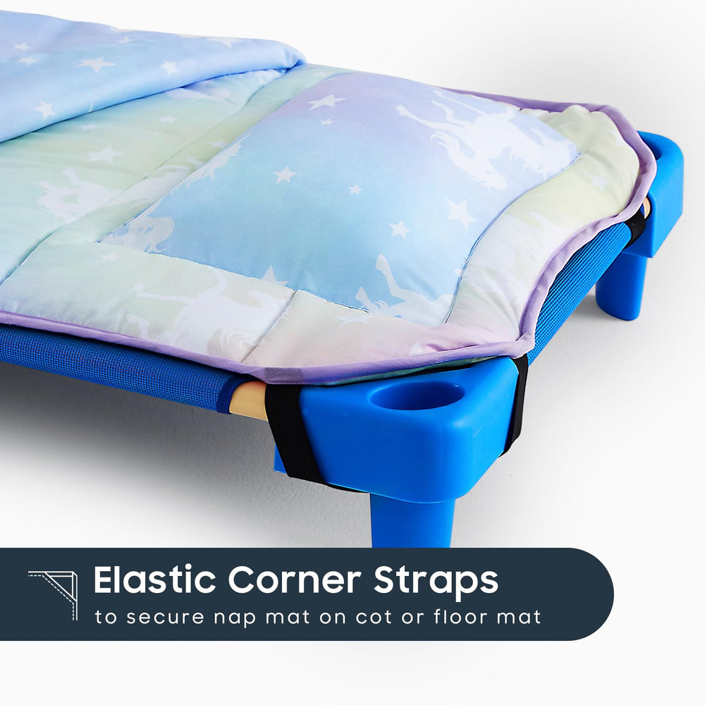 Wake In Cloud nap mat with handle for easy carrying