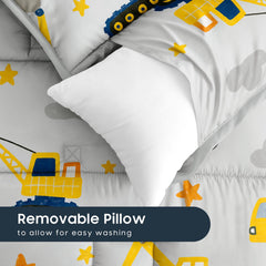 Wake In Cloud nap mat with removable pillow for flexible sleep.