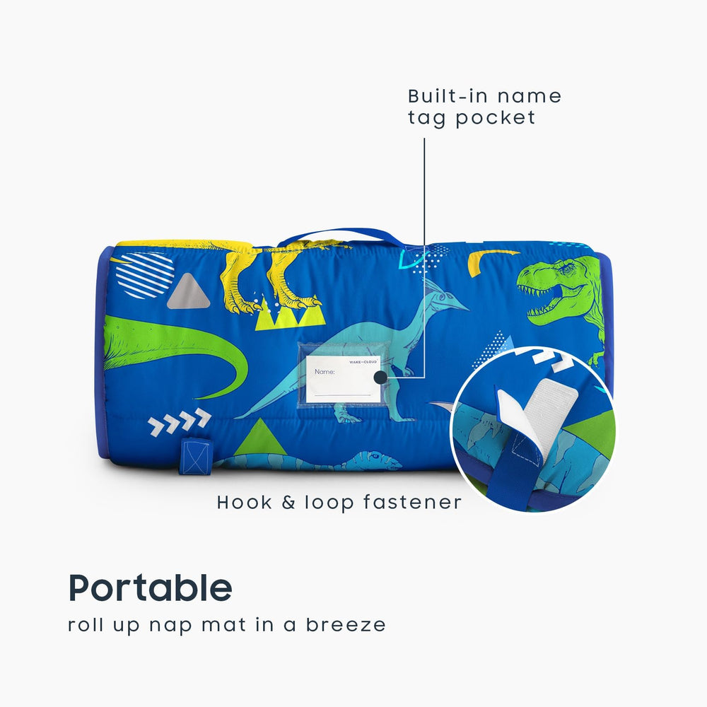 Wake In Cloud nap mat roll-up feature with handle for easy transport