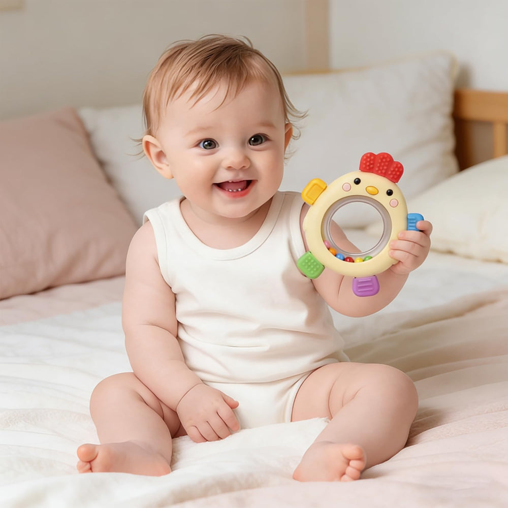 Walulan sensory teether baby use scene during playtime with engaging textures.