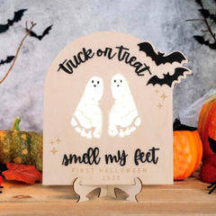 WAWUO DIY Handprint Sign captures tiny hands for a timeless keepsake display