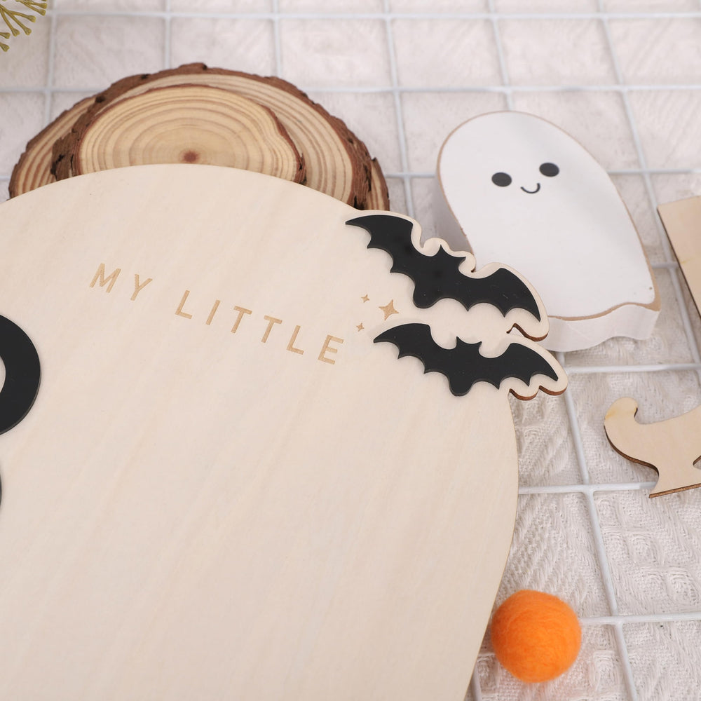 WAWUO Baby footprint craft idea perfect for holiday photos
