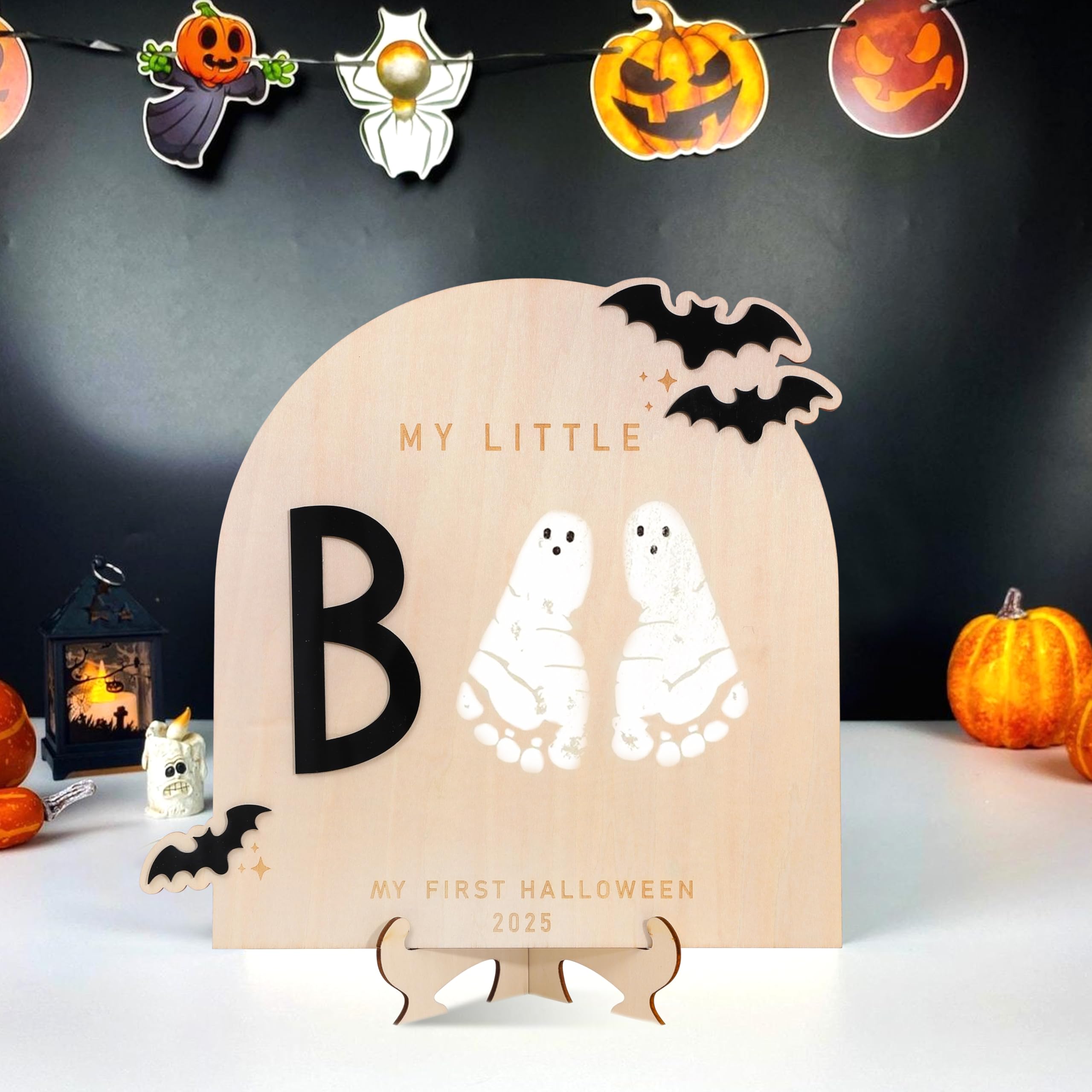 WAWUO Spooky bat footprint art ready to brighten home decor