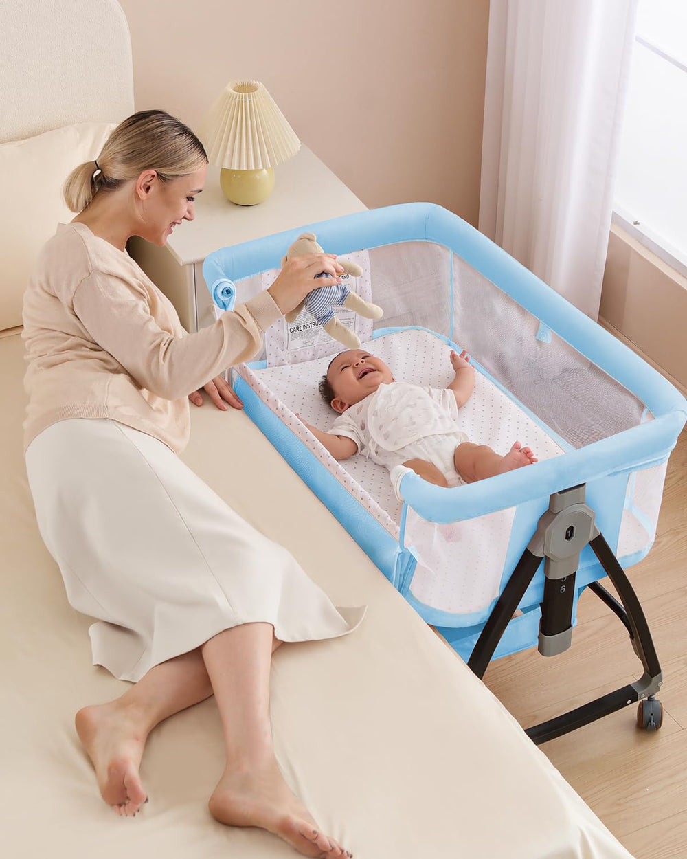 Wayfong bassinet tool-free assembly saves time and effort during setup.
