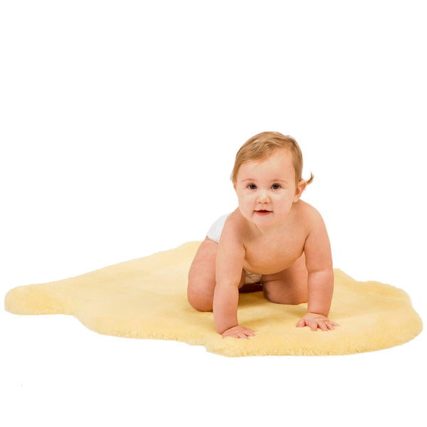 WaySoft baby sheepskin rug close-up of soft, breathable fur for comfort.